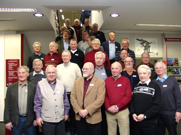 50 Jahre nach Beginn ihrer Wehrdienstzeit in der Loccumer Heide haben sich 26 Männer erneut getroffen. 