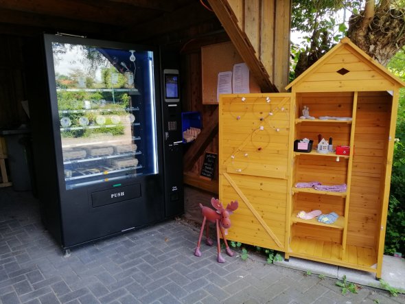 Lena Ziesenis Bauerhof-Automat